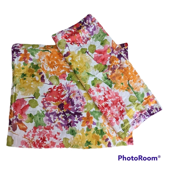 Pier 1 Imports Pillow Shams Stunning Hydrangea Watercolor Designer Covers Pair - Picture 6 of 16